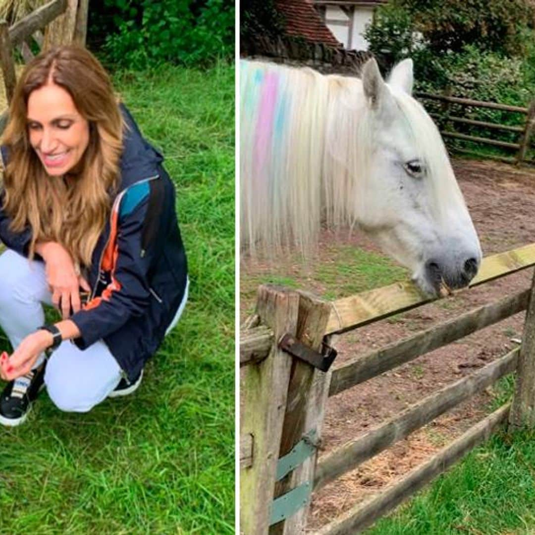 Lili Estefan y su familia disfrutan de un paseo en la campiña inglesa