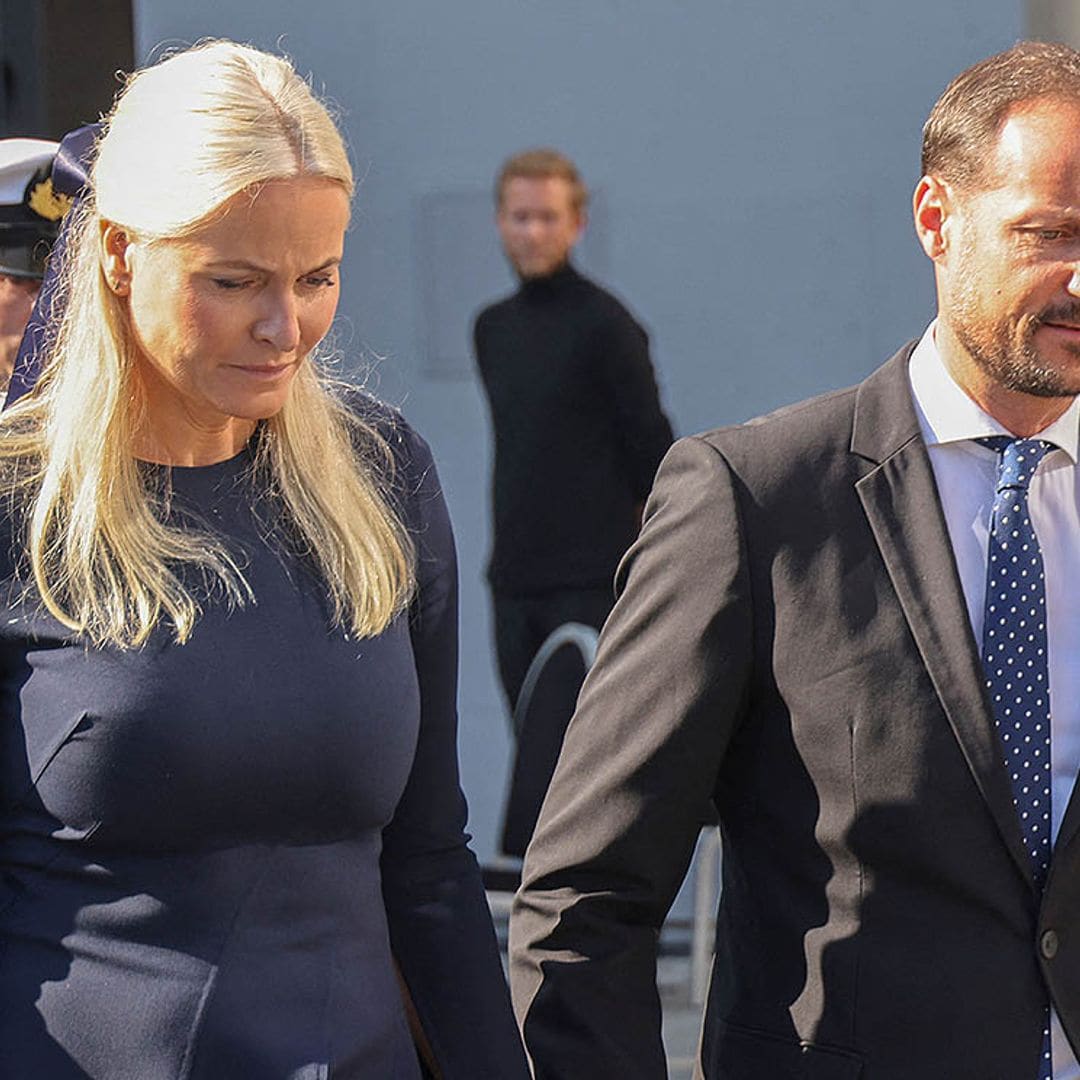 Los problemas de salud obligan a Mette-Marit a cancelar su presencia en uno de los homenajes de Utoya