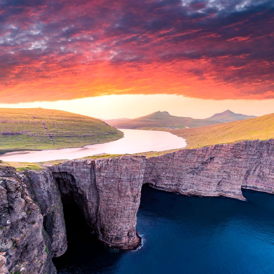 Lago Sorvagsvatn en las islas Feroe