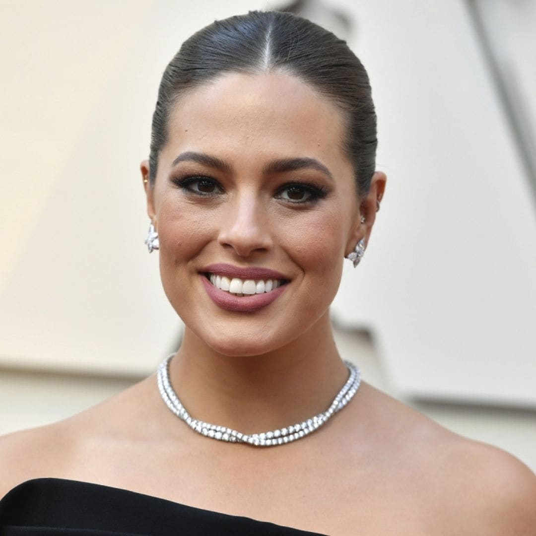 Ashley Graham muestra por primera vez a sus gemelos y cuenta cómo se llaman