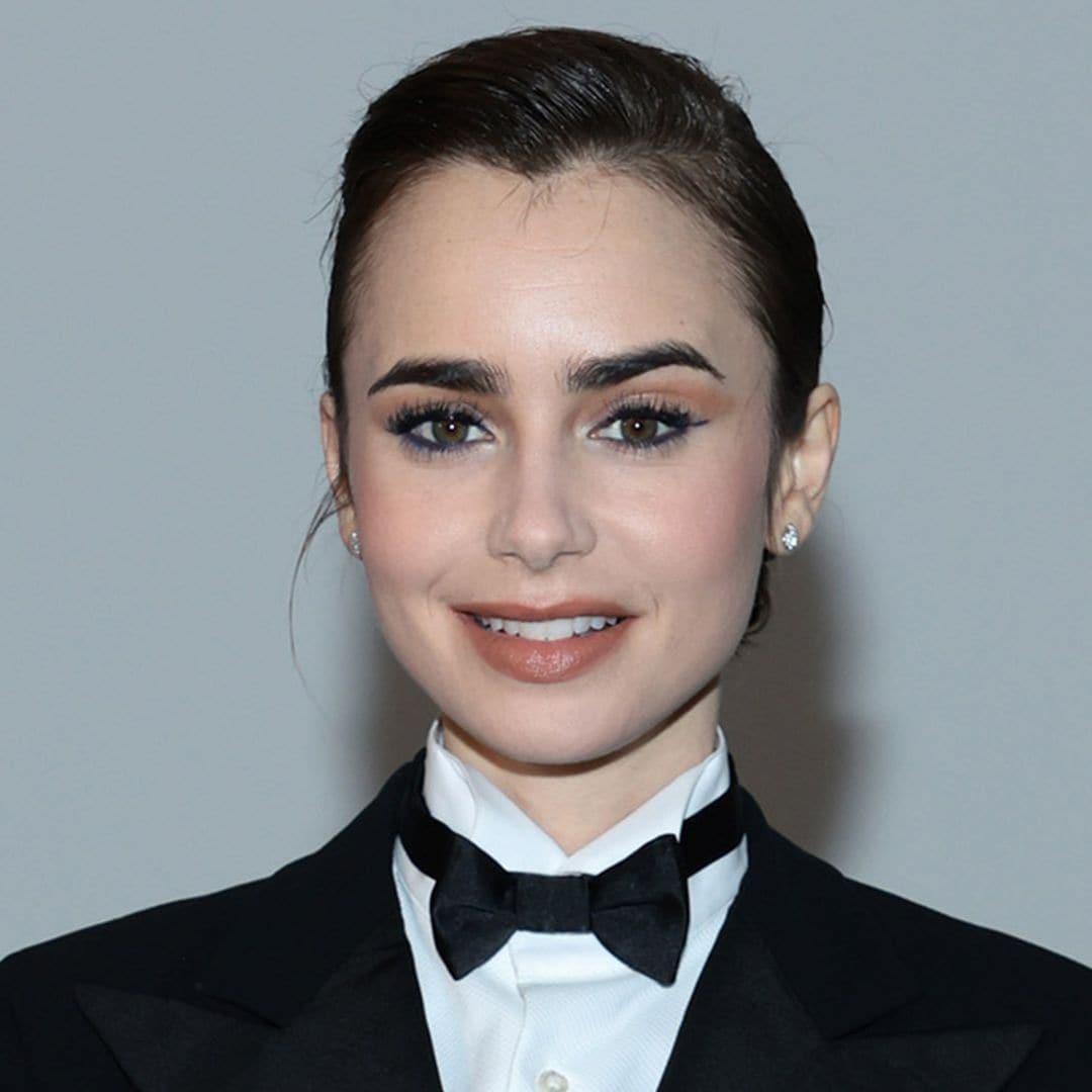 Lily Collins estrena proyecto con dos looks que nunca llevaría 'Emily in Paris'