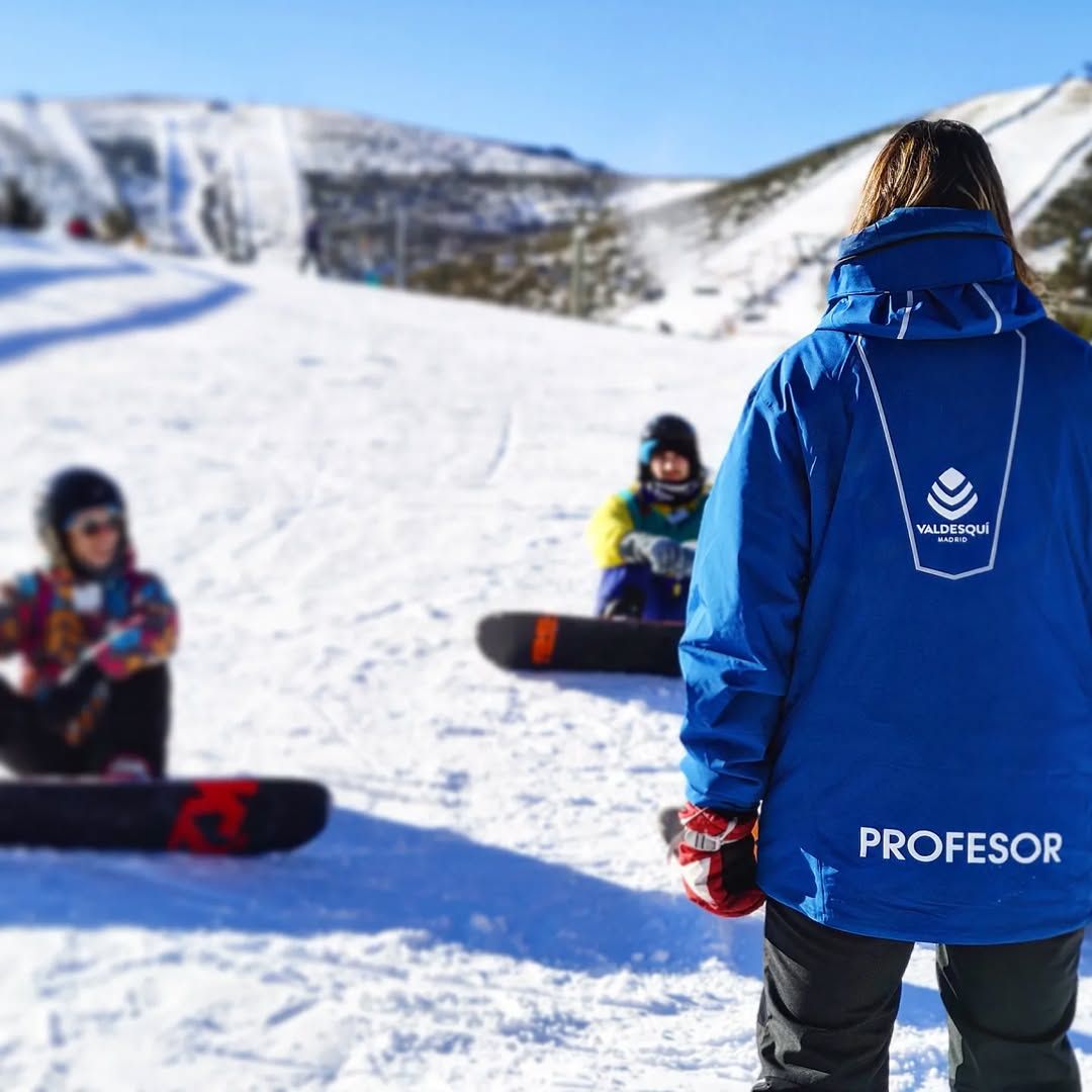 Estación de esquí Valdesquí, montaña Rascafría Comunidad de Madrid Clases de snow