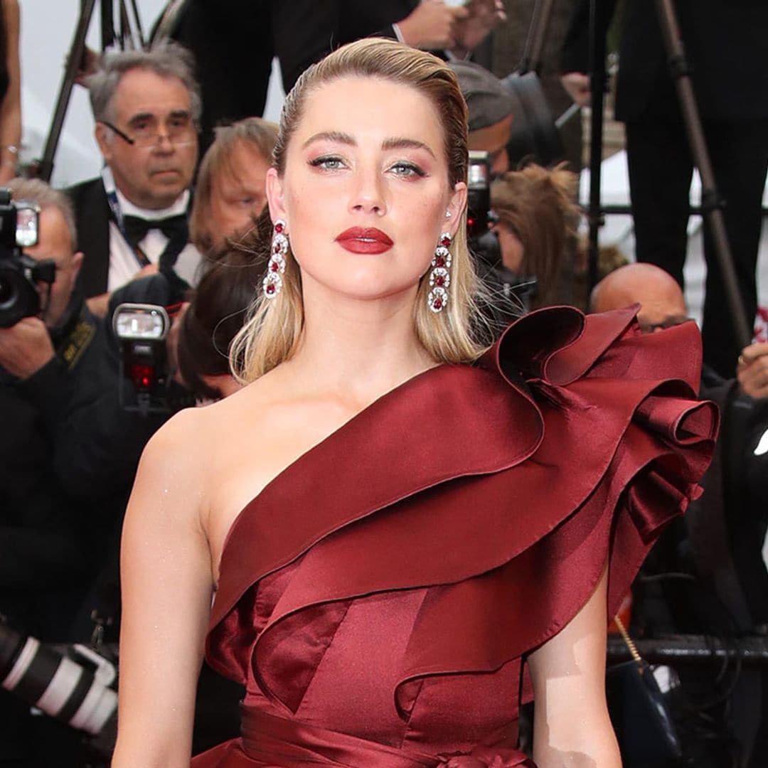 Ya hay fecha para la reaparición pública de Amber Heard y lo hará junto a un actor español