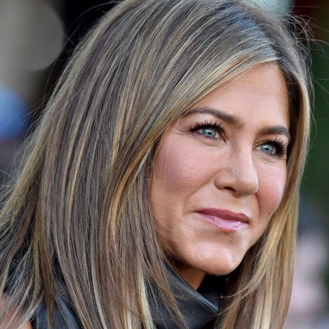 El de Jennifer Aniston y otros trucos antiencrespamiento perfectos para lucir pelazo en verano