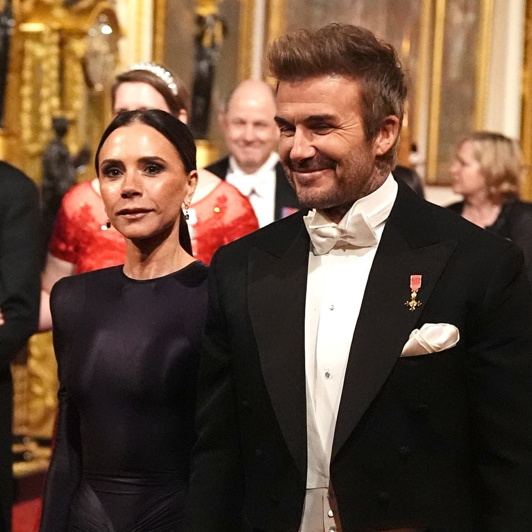 El elegantísimo look de invitada de Victoria Beckham en su primer banquete de Estado en Buckingham