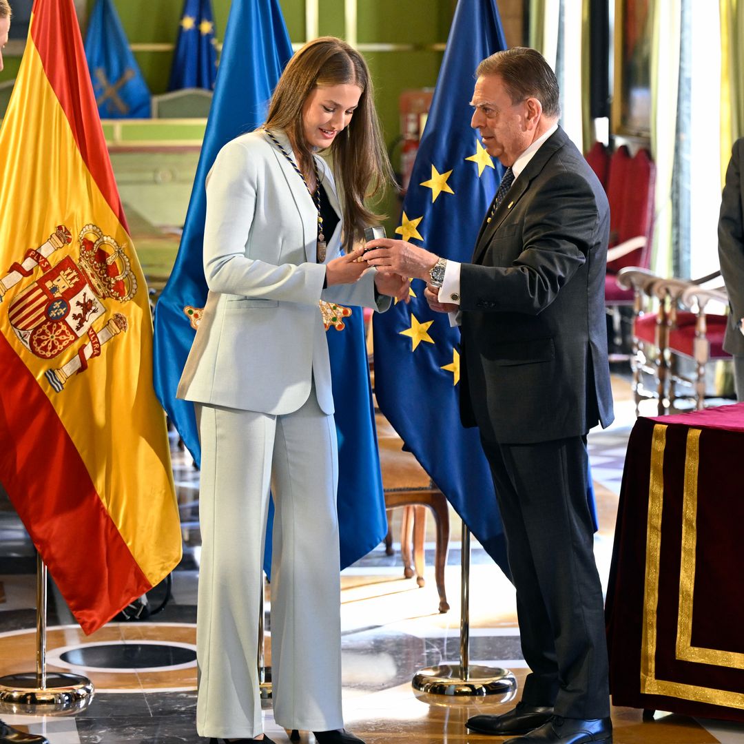 Leonor recuerda su infancia y a su bisabuela Menchu al recibir las máximas distinciones de Asturias