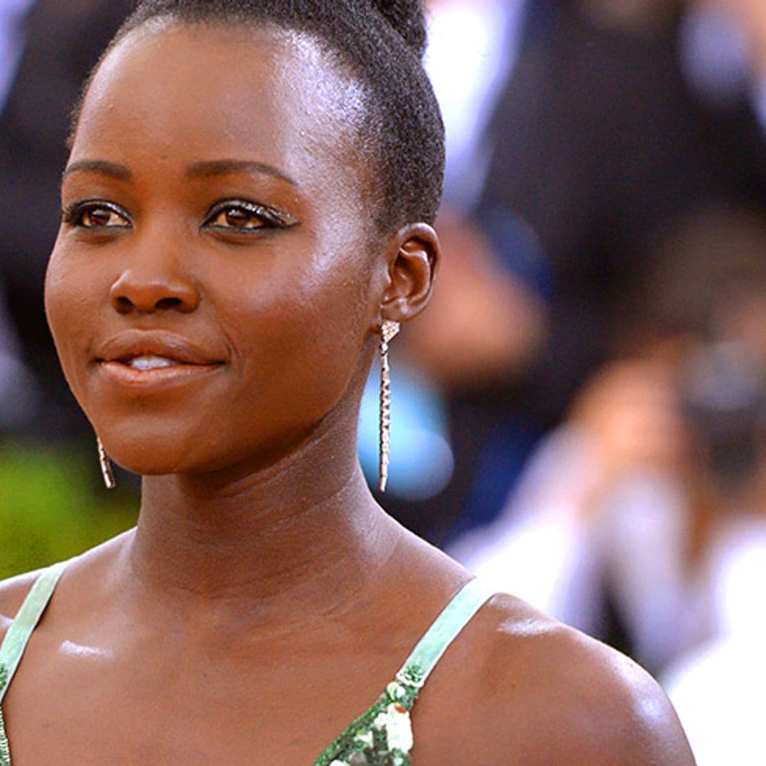 El bikini multicolor de Lupita Nyong’o que querrás tener este verano