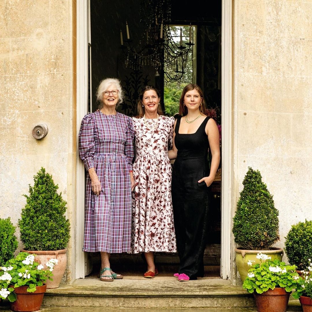 En ¡HOLA!, la diseñadora Sophie Conran, hija de Sir Terence Conran, nos muestra su paraíso en la campiña inglesa