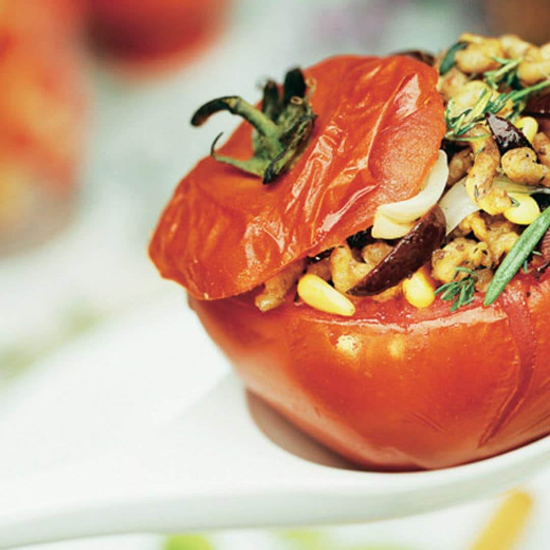 Tomates rellenos asados al estilo provenzal