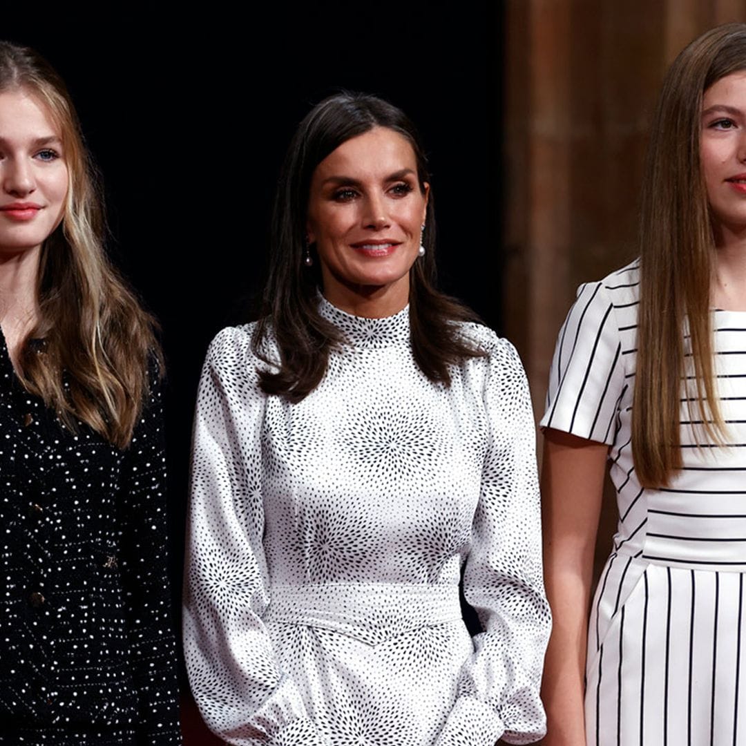 Doña Letizia recupera en Oviedo el vestido puntillista de su cita con Isabel II