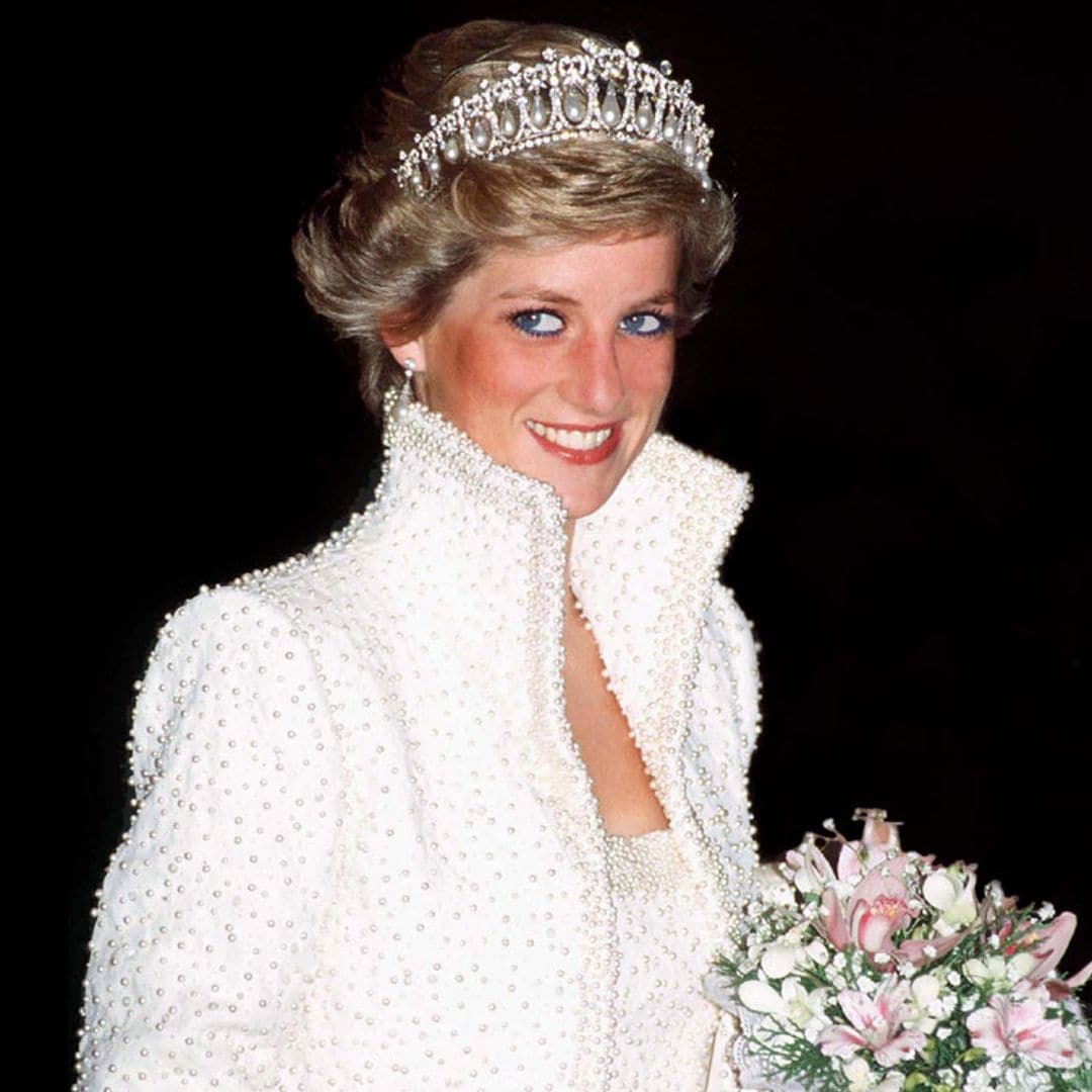 La fascinante historia del vestido 'Elvis' de la princesa Diana que queremos ver en 'The Crown'