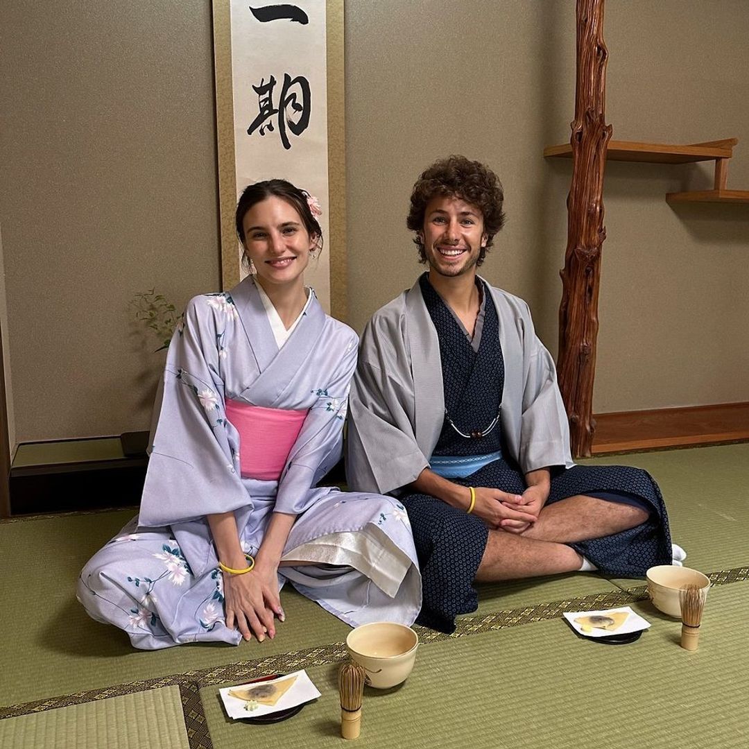 El divertido viaje relámpago de Macarena Achaga y Juanpa Zurita a Japón