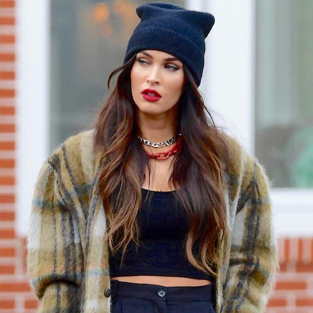 Megan Fox afianza su nueva imagen con las zapatillas preferidas de Victoria de Marichalar