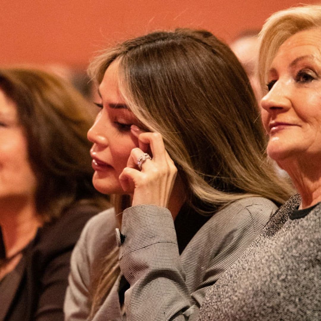 El emocionante discurso de David Bisbal sobre su padre que ha hecho llorar a su mujer y su madre: 'Él sigue, pero desde hace tiempo está en un mundo diferente'