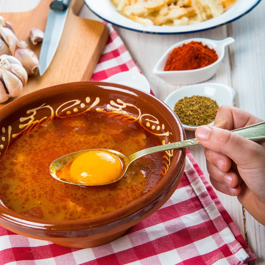 Sopa de ajo: el sabor de la tradición en cada cucharada