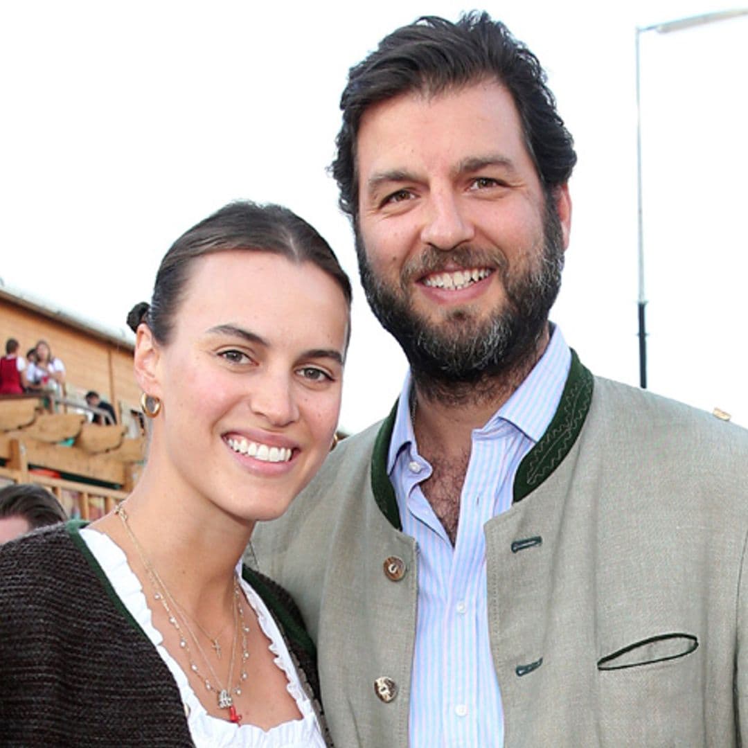 El príncipe Casimir Sayn-Wittgenstein y su prometida, Alana Bunte, celebran el Oktoberfest antes de su boda