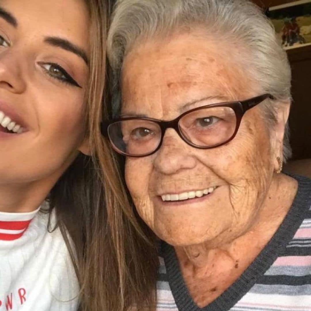 La emotiva despedida de Dulceida a su abuela fallecida: 'Debería ser eterna y duele mucho'