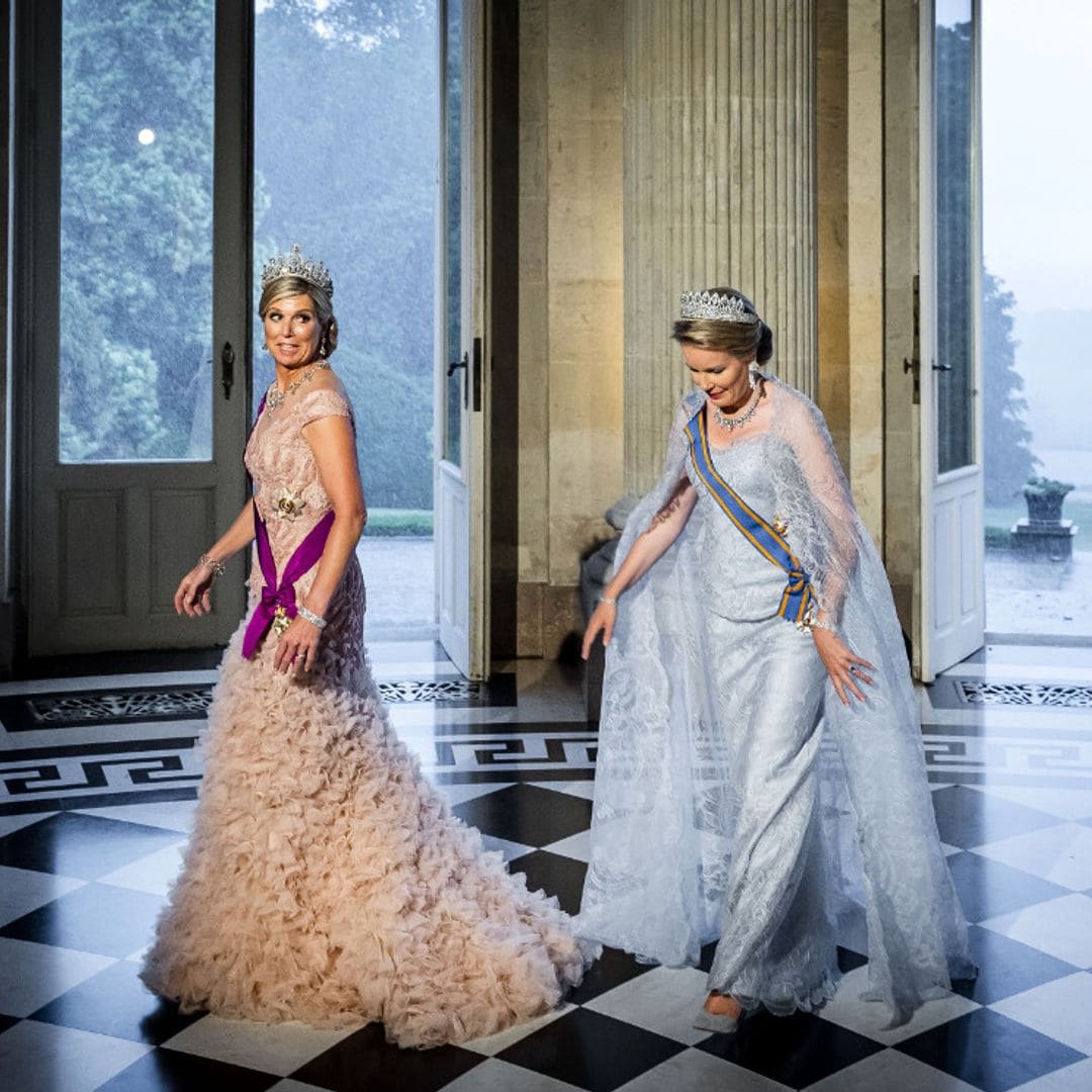 La elegancia de la reina Máxima en Bélgica: desde su llegada en tren hasta la espectacular cena de gala