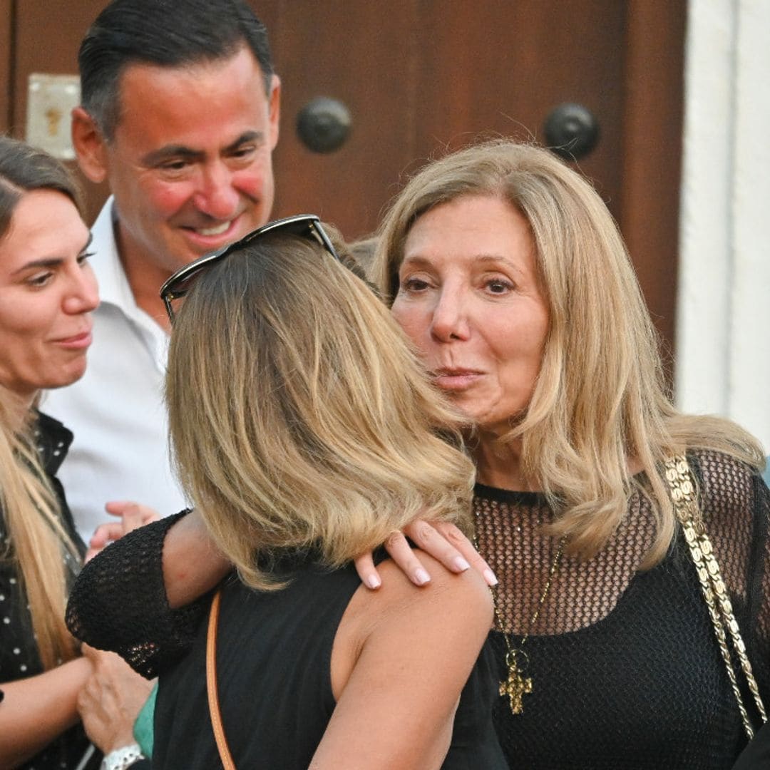 Maribel Yébenes y su hija Myriam reciben el apoyo de numerosos amigos en una emotiva misa funeral a Antonio García-Ordóñez