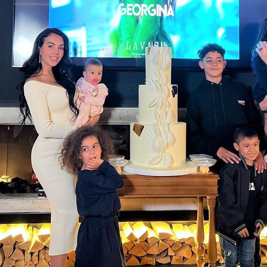 Georgina y sus 5 hijos: el mejor regalo de Cristiano por su 38 cumpleaños en un momento especialmente difícil