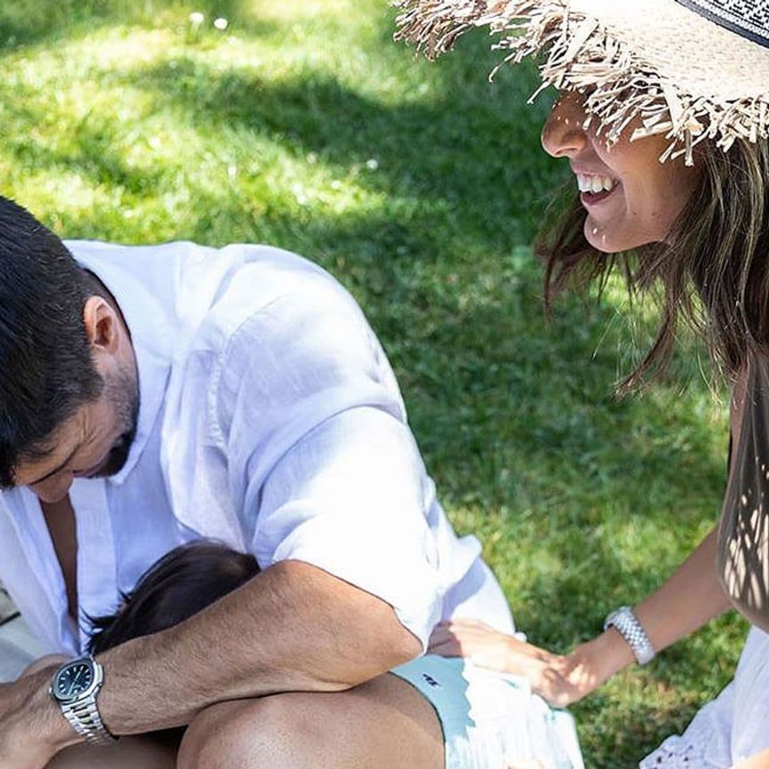 Ana Boyer y Fernando Verdasco, domingo de mimos y cosquillas con su hijo Miguel