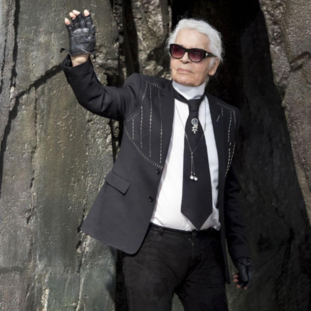 ¿Qué le ocurre a Karl Lagerfeld? El diseñador falta por primera vez a un desfile de Chanel