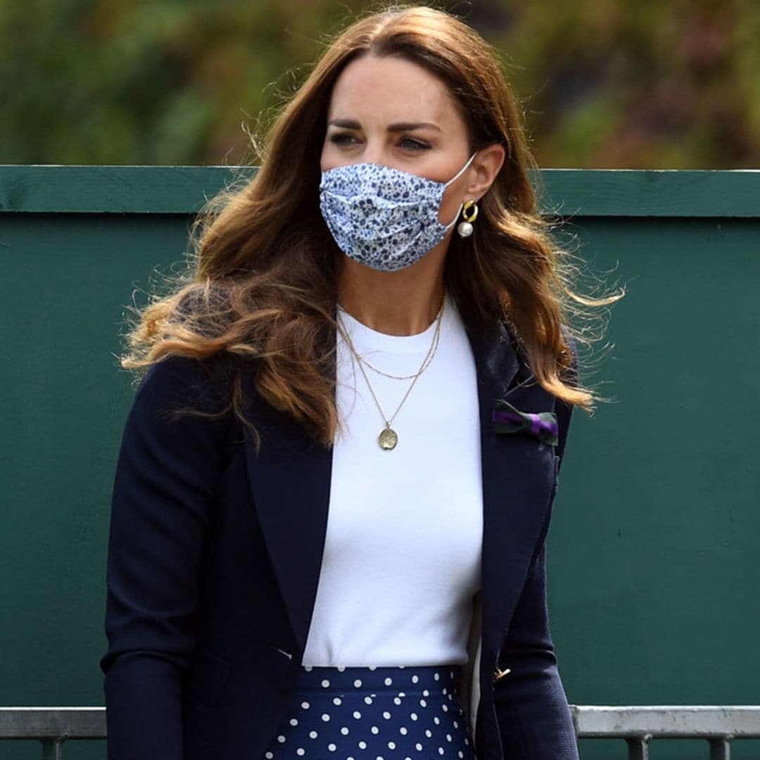 Kate rompe su tradición de estilo en Wimbledon con el estampado 'fetiche' que agota en minutos