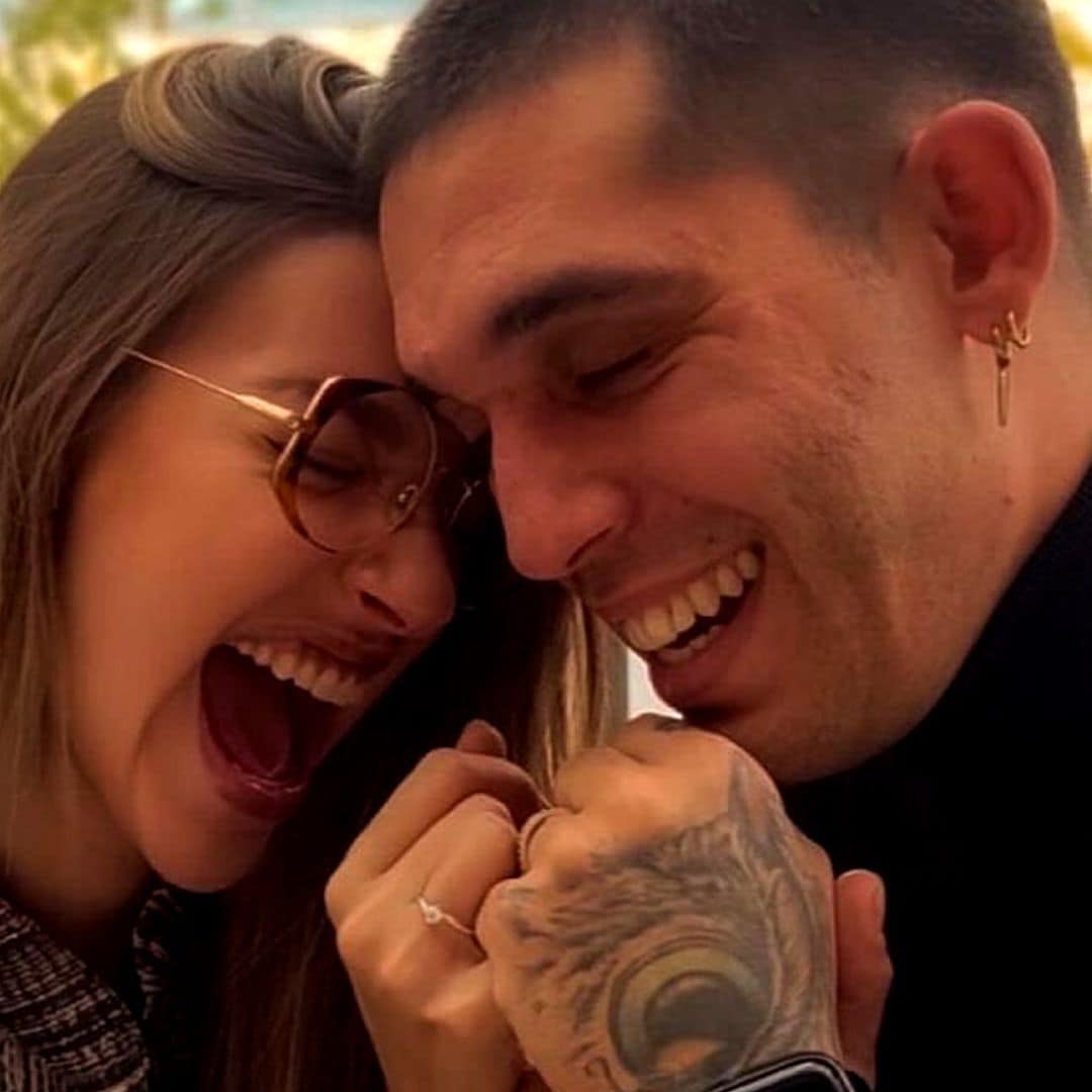 Ana Guerra y Víctor Elías anuncian que se casan y presumen de anillos de compromiso: 'Sí, quiero'