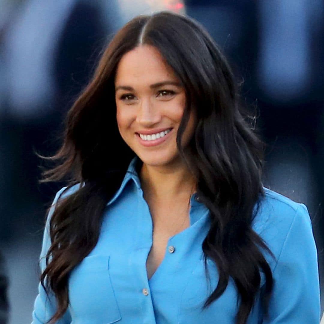 De Oceanía a África: Meghan Markle recicla su vestido camisero premamá