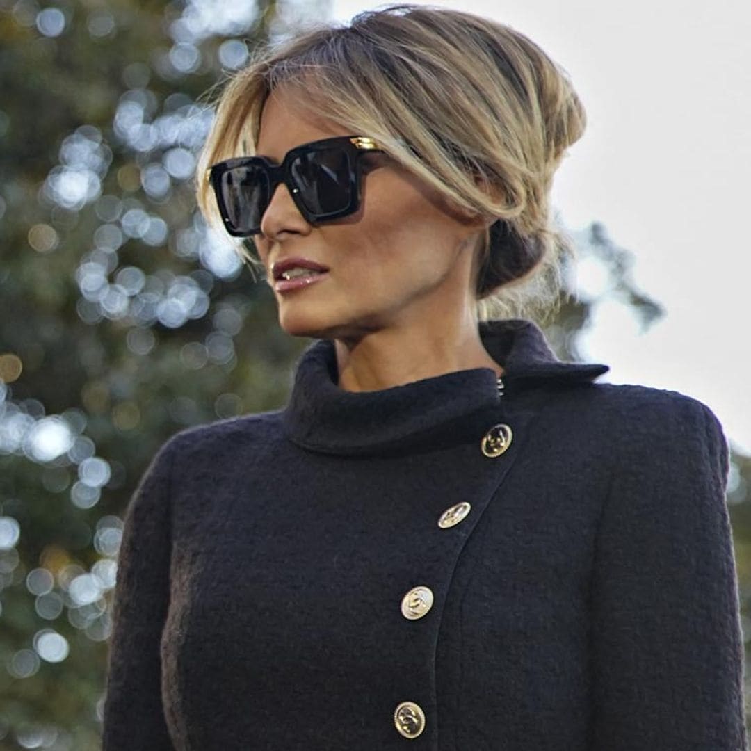 Los mensajes que esconde el look de Melania al abandonar la Casa Blanca