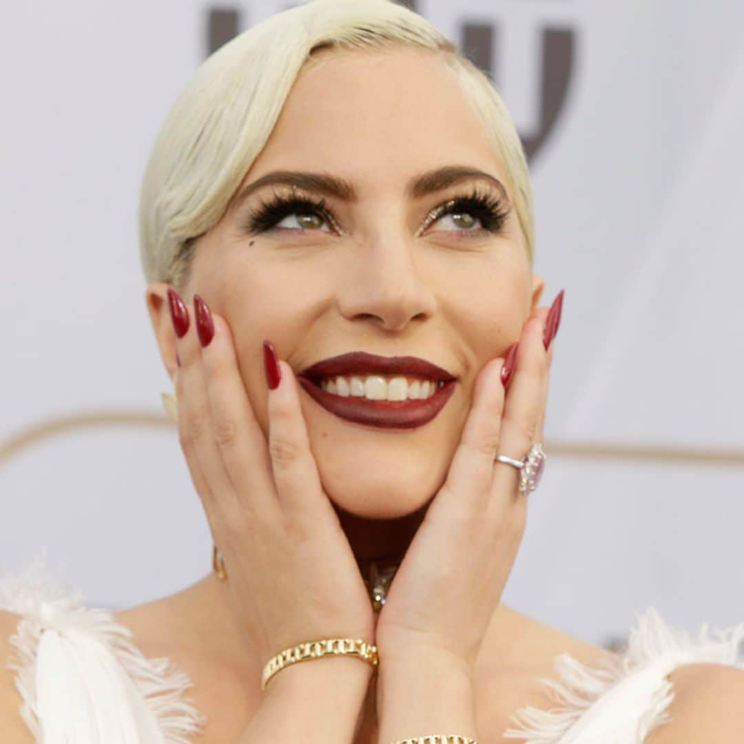 Sin maquillaje... y ¡sin cejas! El nuevo look de Lady Gaga que te va dejar con la boca abierta