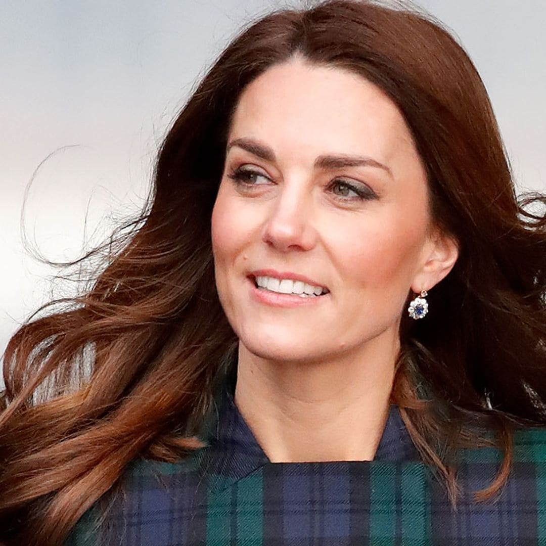 Inspírate para esta Navidad en el look que no habíamos visto de Kate