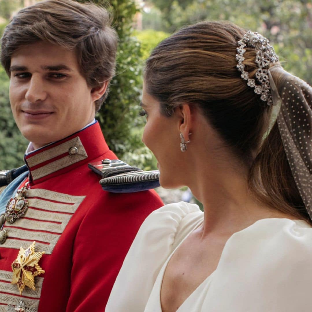 Del velo a las joyas familiares, analizamos los detalles del look de novia de Belén Corsini