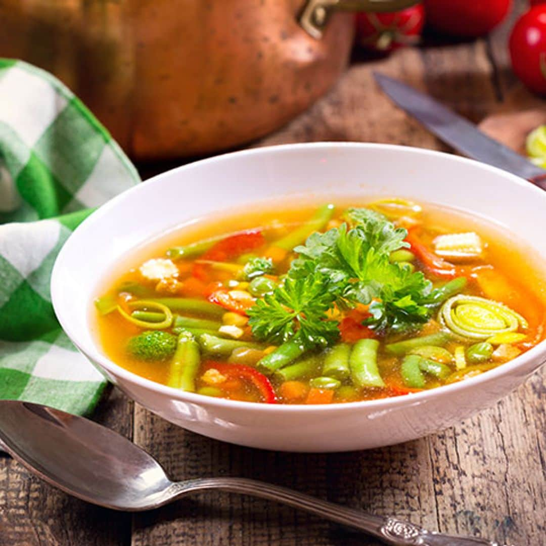 Sopa de judías verdes y otros vegetales