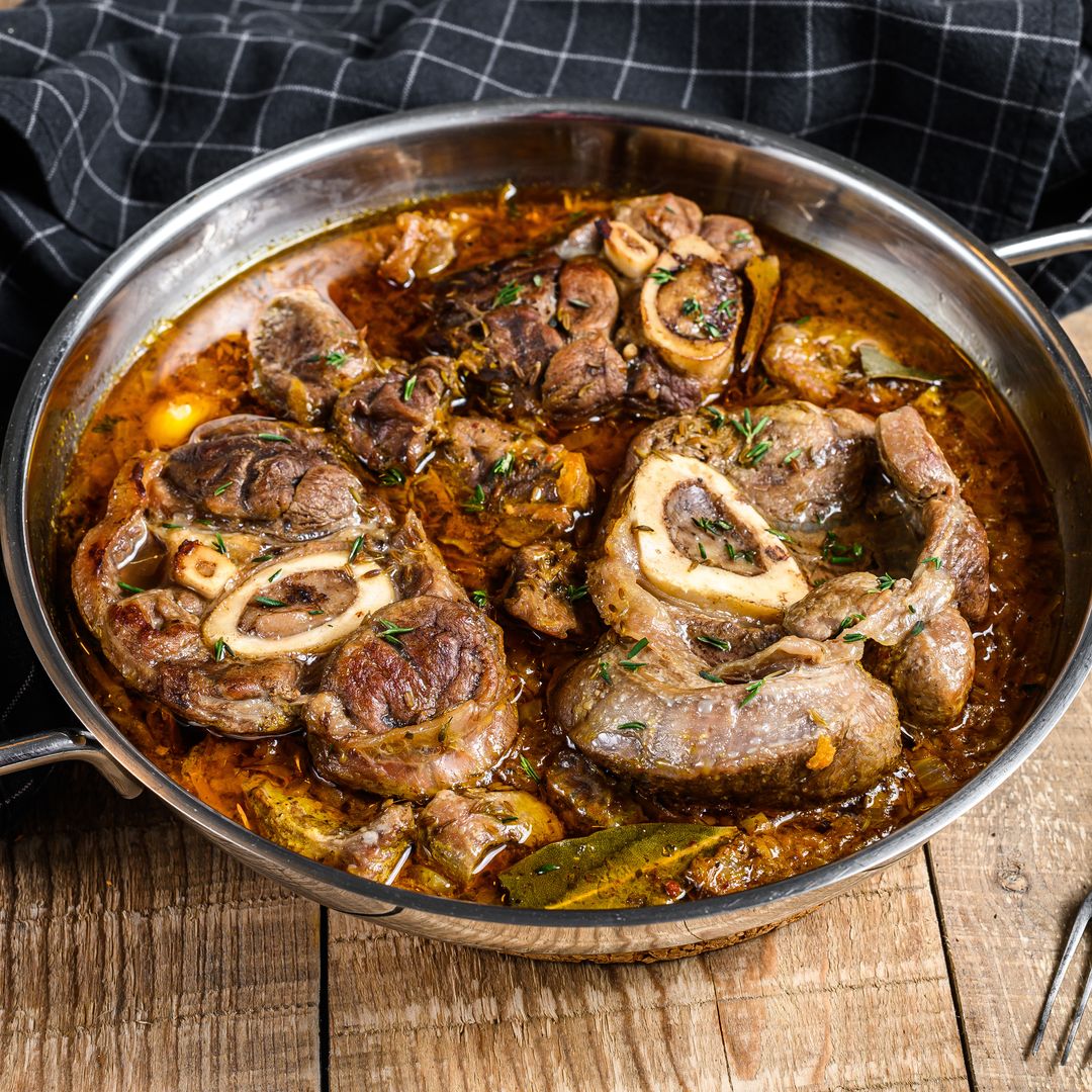 Osobuco a la milanesa: haz este guiso de carne italiano ¡y prepárate para mojar pan!