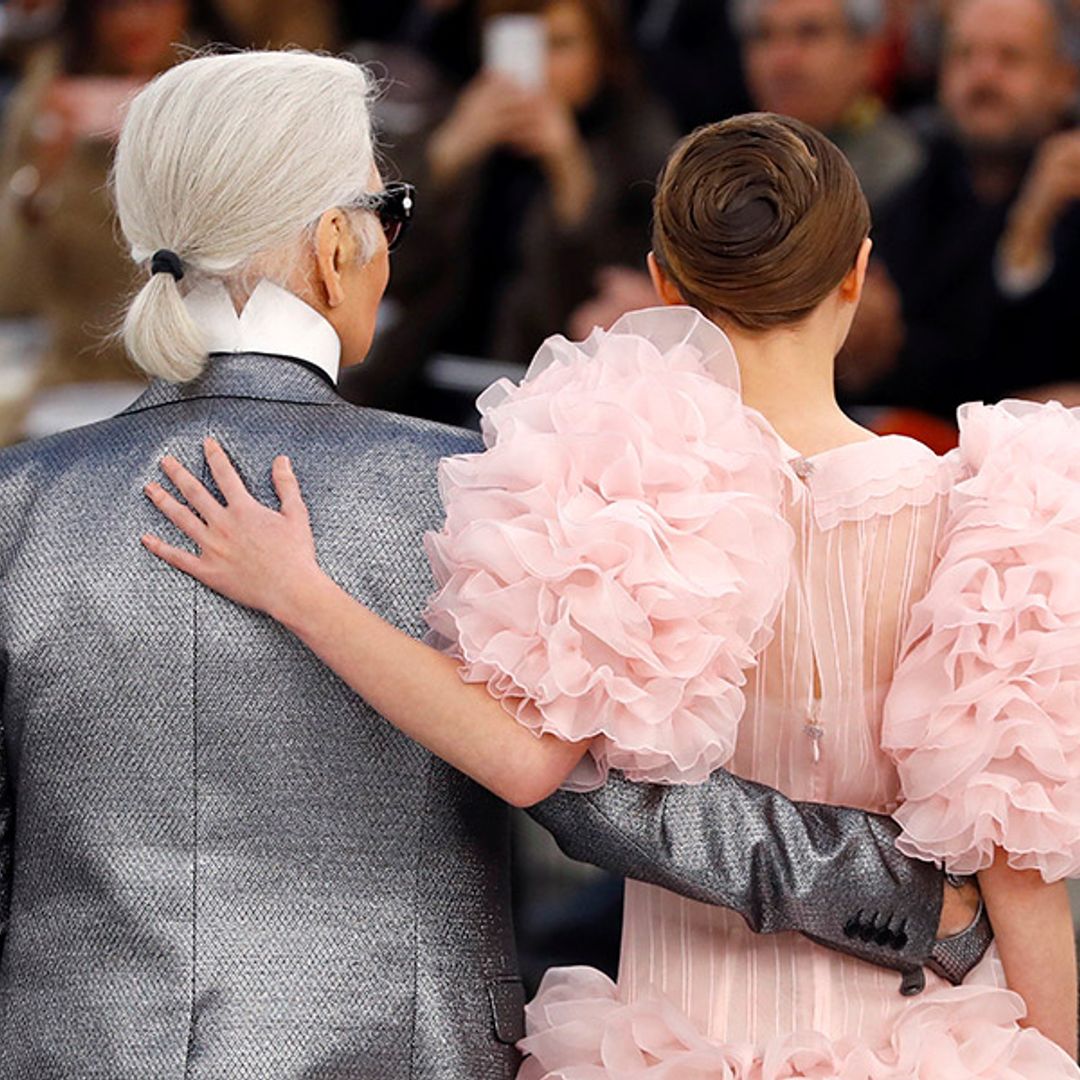 Modelos, cantantes, actrices, mujeres 'rebeldes'... Las musas atípicas de Karl Lagerfeld