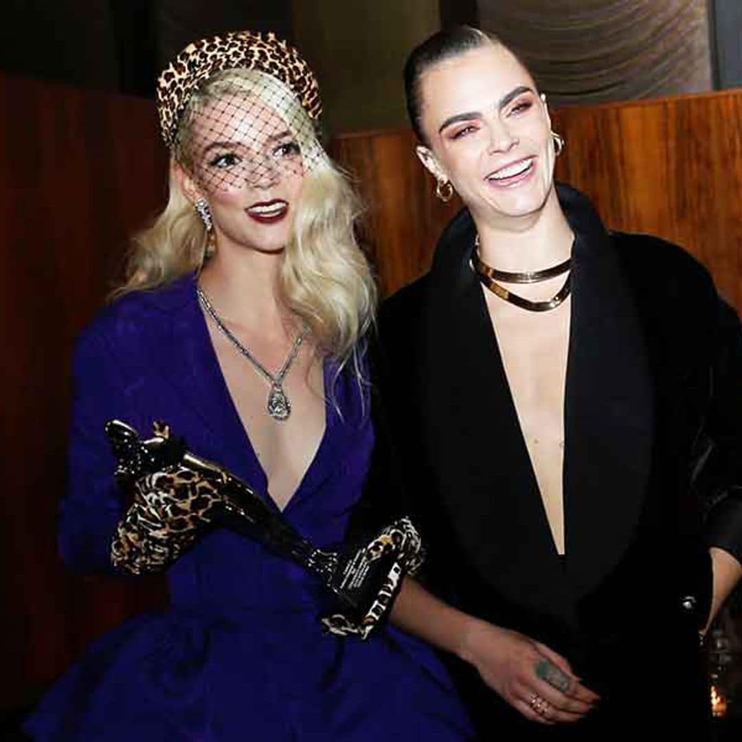 Los estilos opuestos de Anya Taylor-Joy y Cara Delevingne, las amigas más 'cool' de Londres