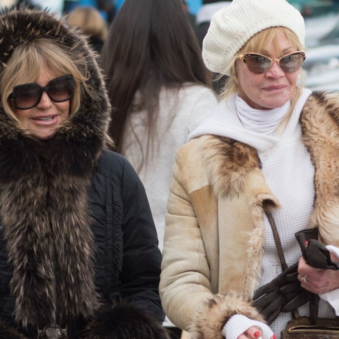 Melanie Griffith y Goldie Hawn, las imágenes del reencuentro de dos leyendas del cine en Aspen