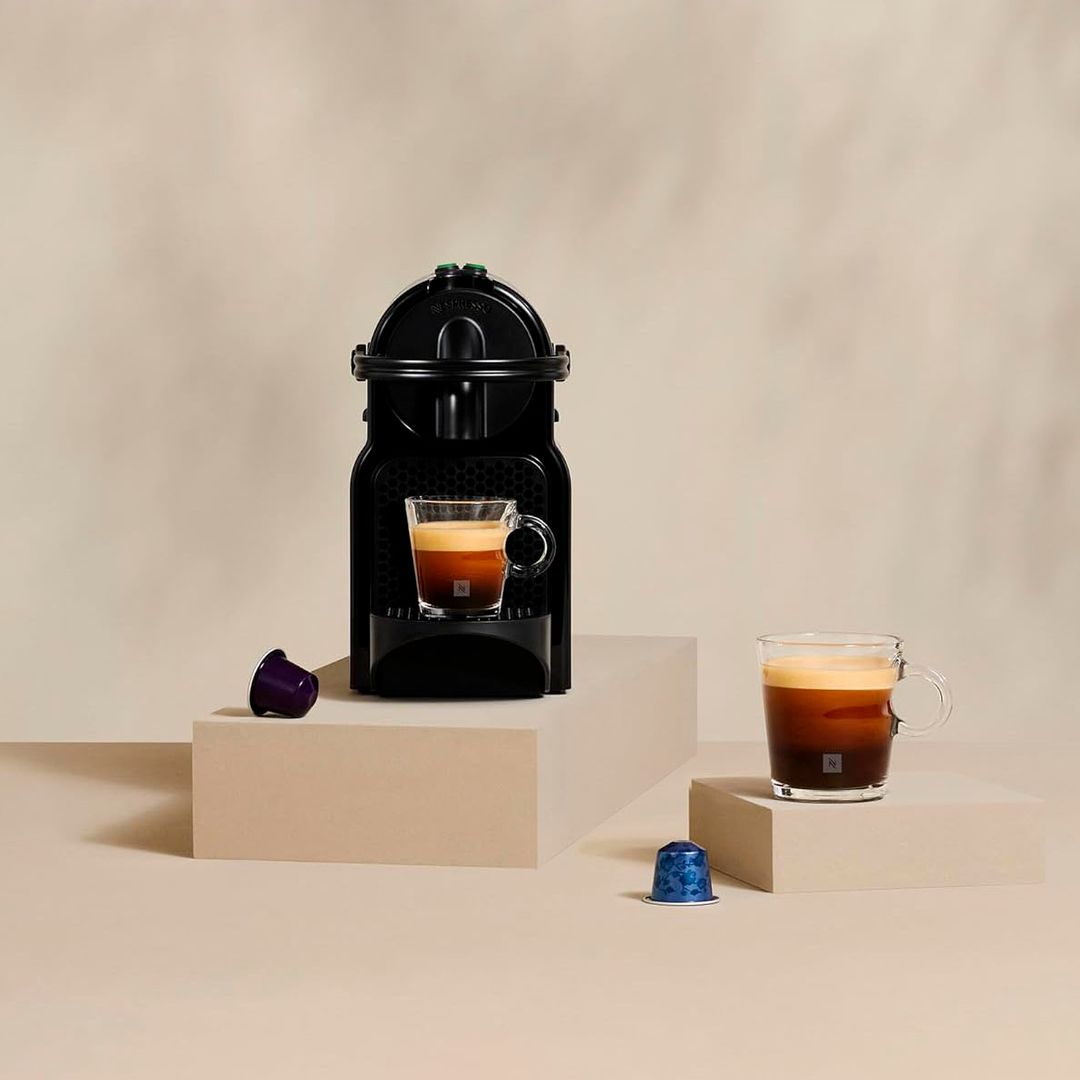 La cafetera más compacta de Nespresso se adelanta al Black Friday con este súper descuento