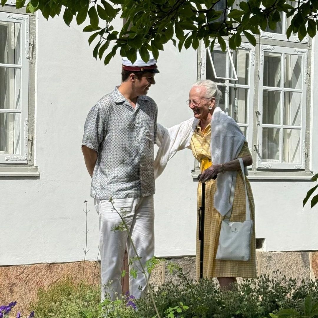 Christian de Dinamarca y su abuela, la reina Margarita II