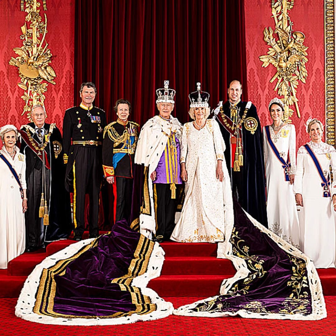 Los retratos oficiales de los reyes Carlos III y Camilla tras la solemne coronación