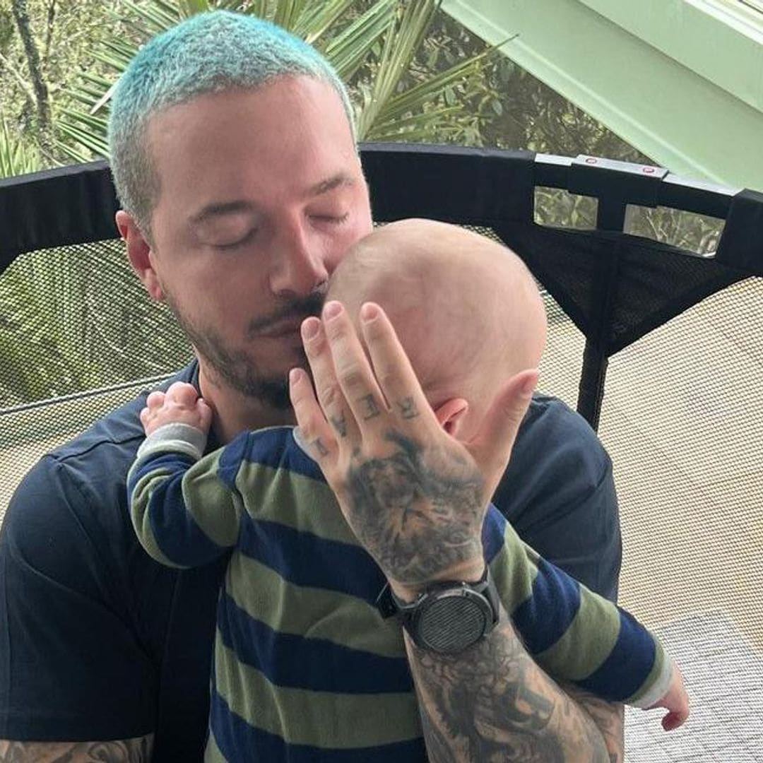 ¡Tiene ojos verdes! J Balvin se anima a presumir el rostro de su hijo por primera vez