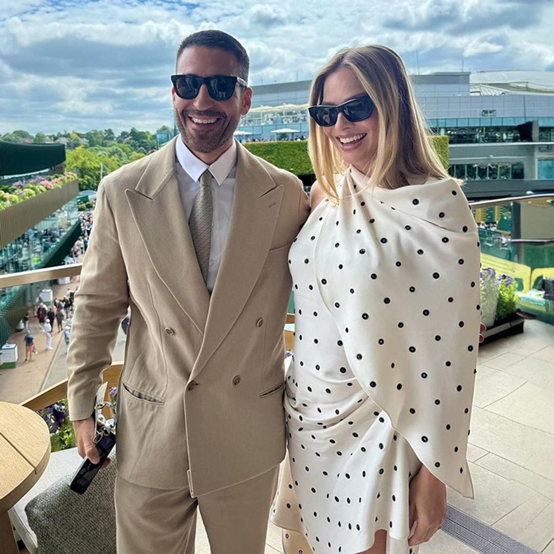 Así ha sido el 'inolvidable' encuentro de Miguel Ángel Silvestre y una embarazadísima Margot Robbie en Wimbledon