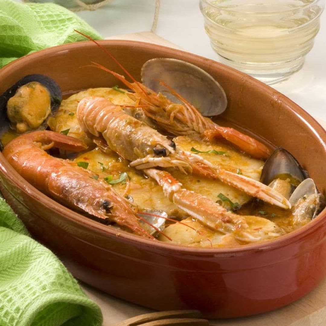 Guiso de dorada y mariscos