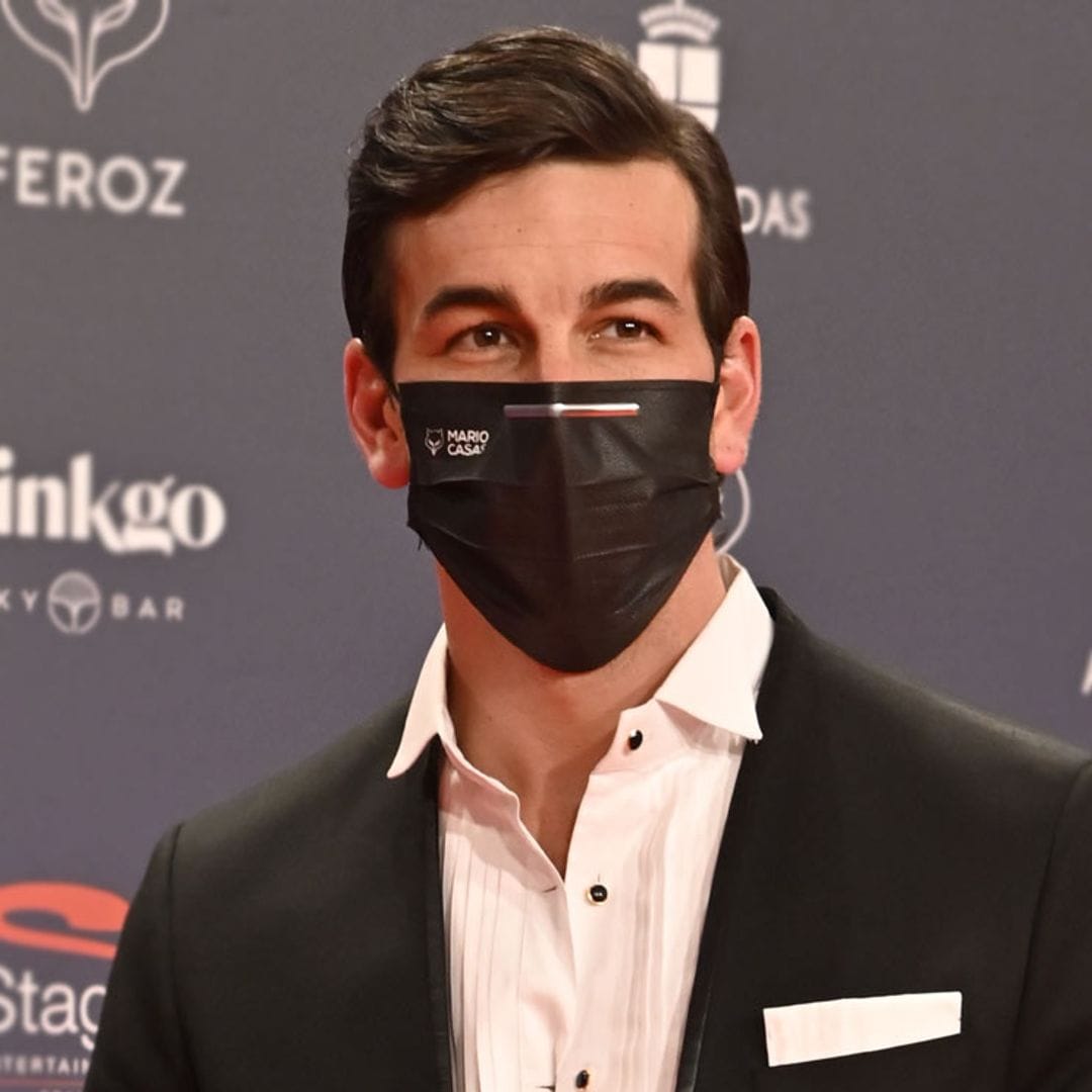 Mario Casas, 'maravillosamente bien' junto a Déborah François: 'Mi corazón late fuerte'