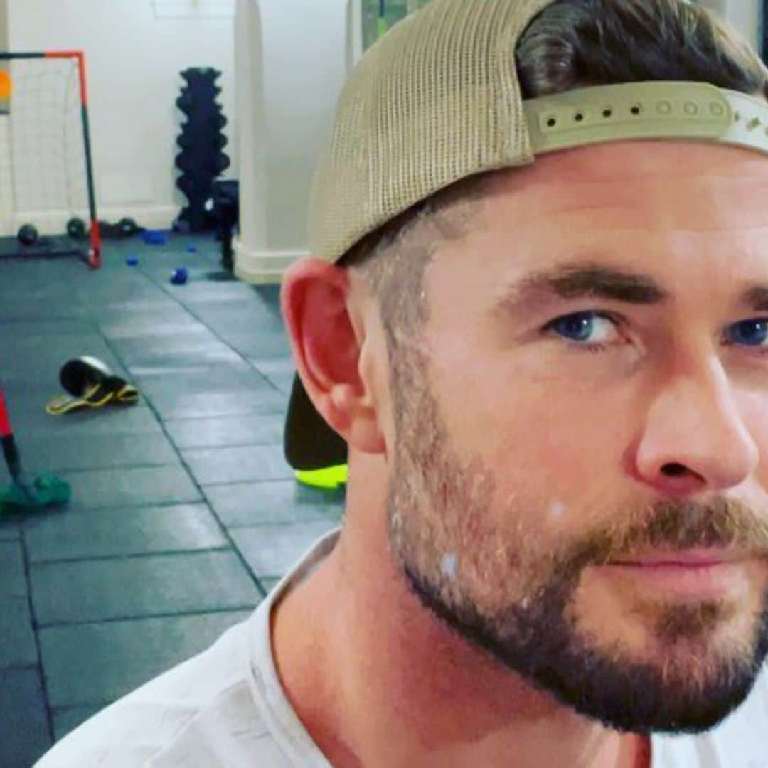 Hijo de Chris Hemsworth impresiona a los fans de papá con arco y flecha al estilo ‘Hawkeye’