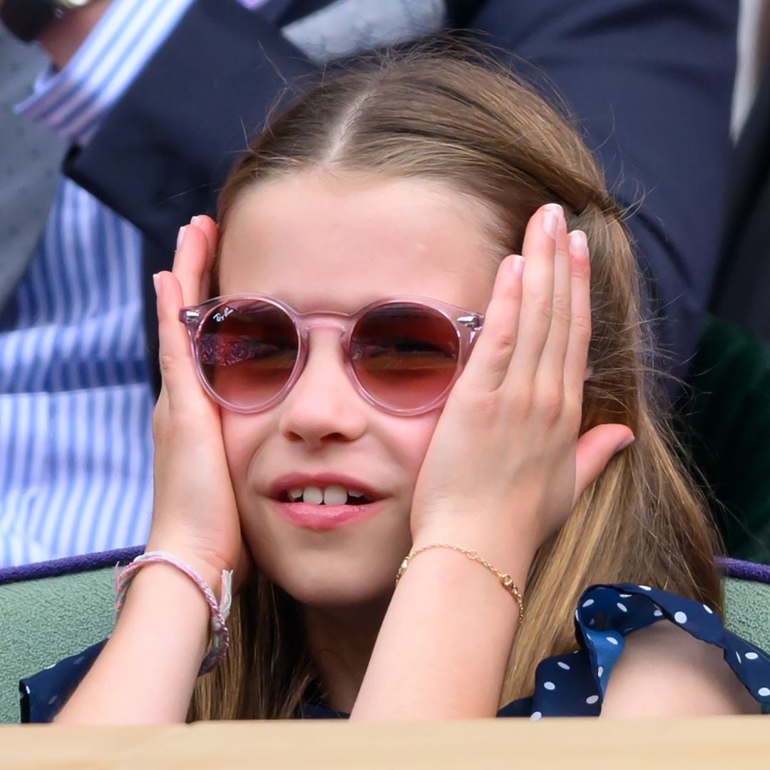 La princesa Charlotte viendo la final de Wimbledon con su madre, Kate Middleton, el 14 de julio de 2024