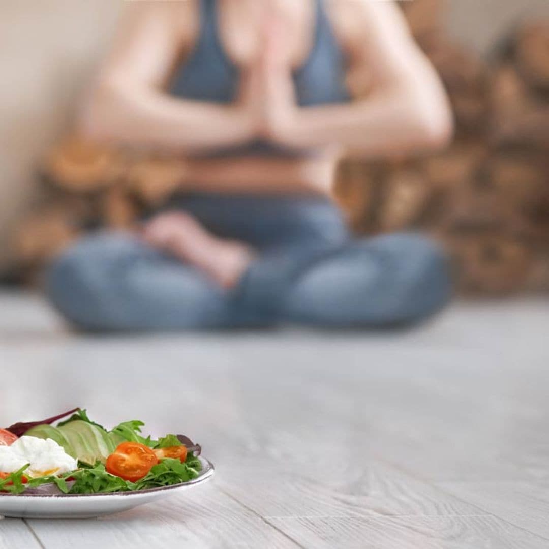 Yoga y alimentación consciente, el tándem para sentirte bien