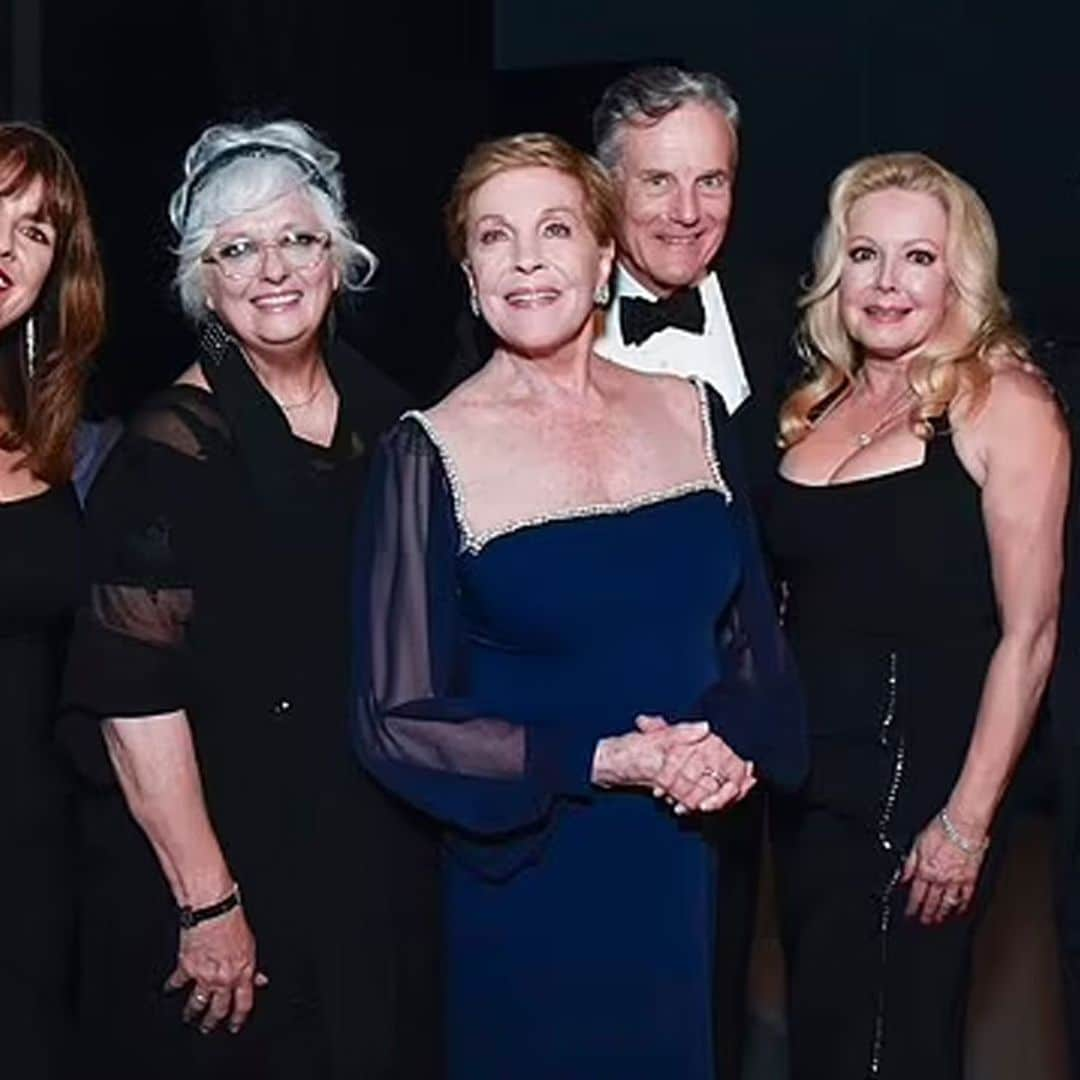 El emotivo reencuentro de Julie Andrews con los 'niños' de Sonrisas y Lágrimas