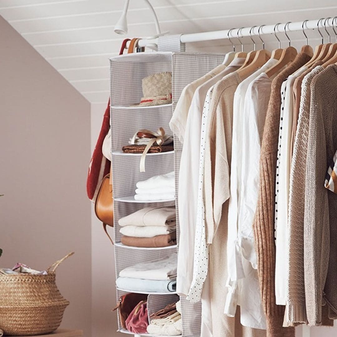 5 trucos de orden para aprovechar el espacio de los armarios más pequeños